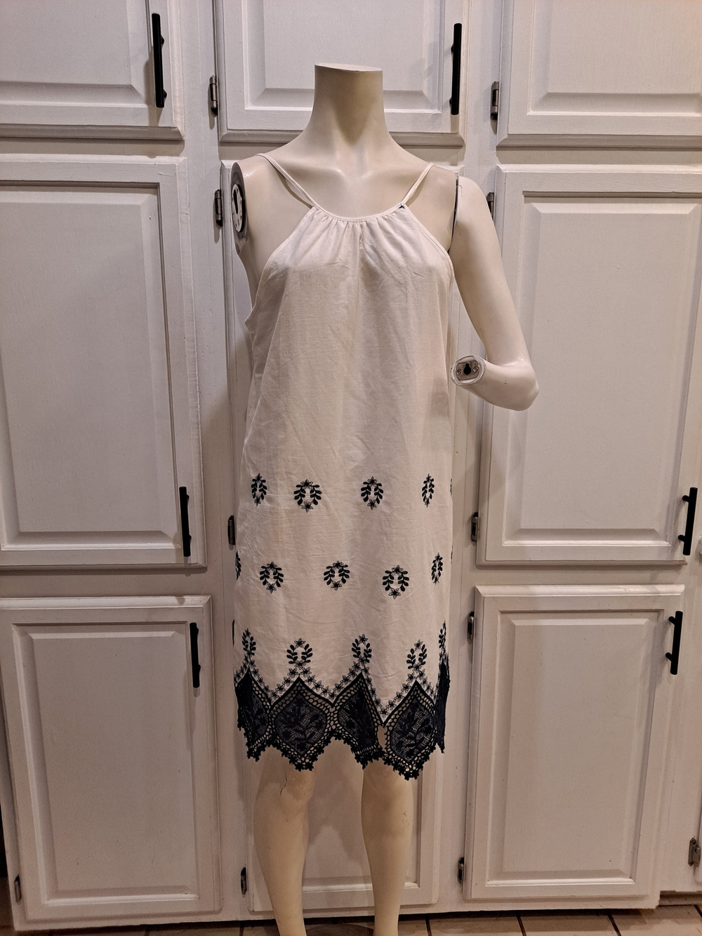 Madelynn White Embroidered Mini Strappy Shift Dress w/Navy Detail Boho Summer